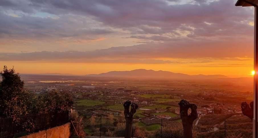 La Grotta San Michele Hotel Montevettolini ภายนอก รูปภาพ
