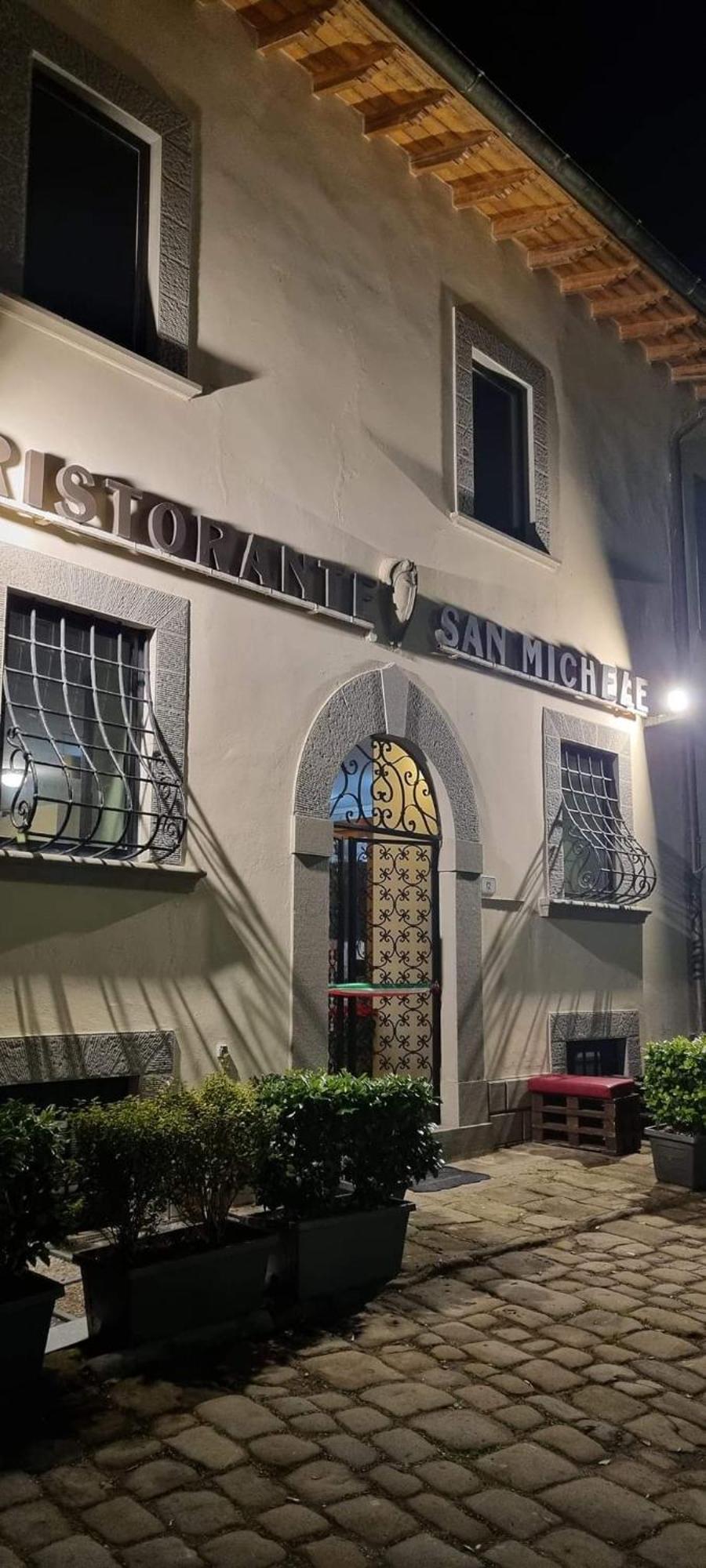 La Grotta San Michele Hotel Montevettolini ภายนอก รูปภาพ