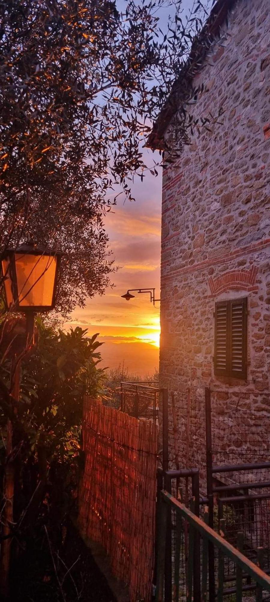 La Grotta San Michele Hotel Montevettolini ภายนอก รูปภาพ
