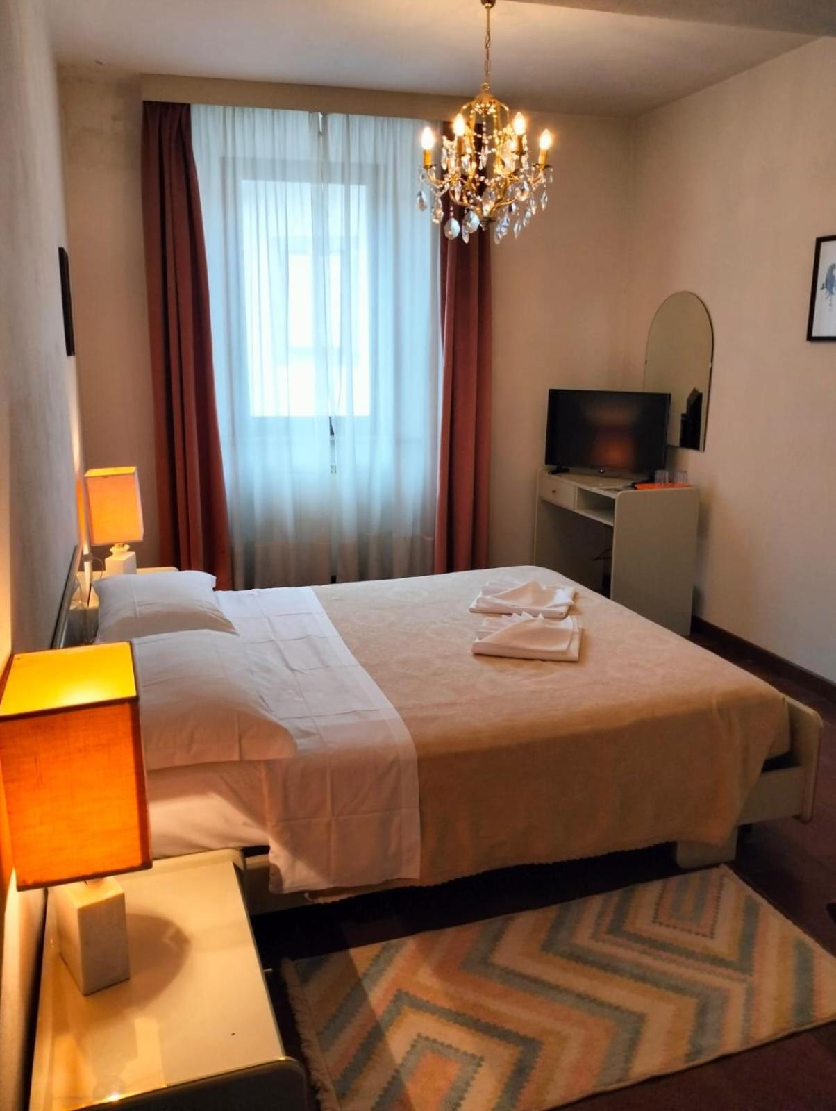 La Grotta San Michele Hotel Montevettolini ภายนอก รูปภาพ