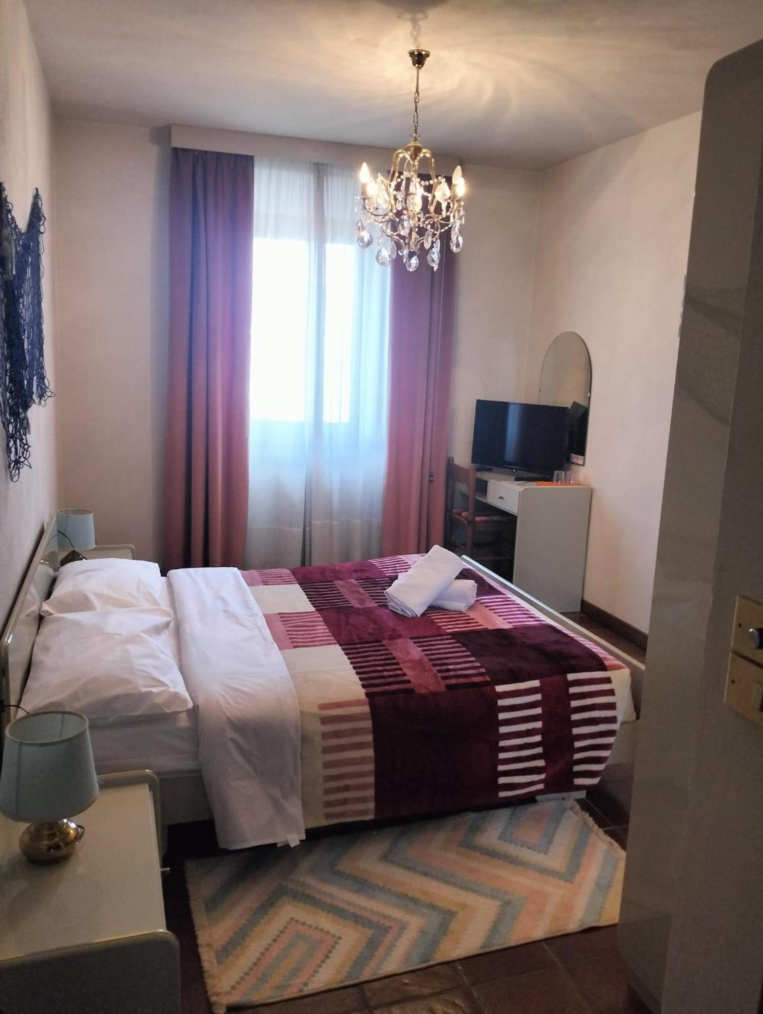 La Grotta San Michele Hotel Montevettolini ภายนอก รูปภาพ