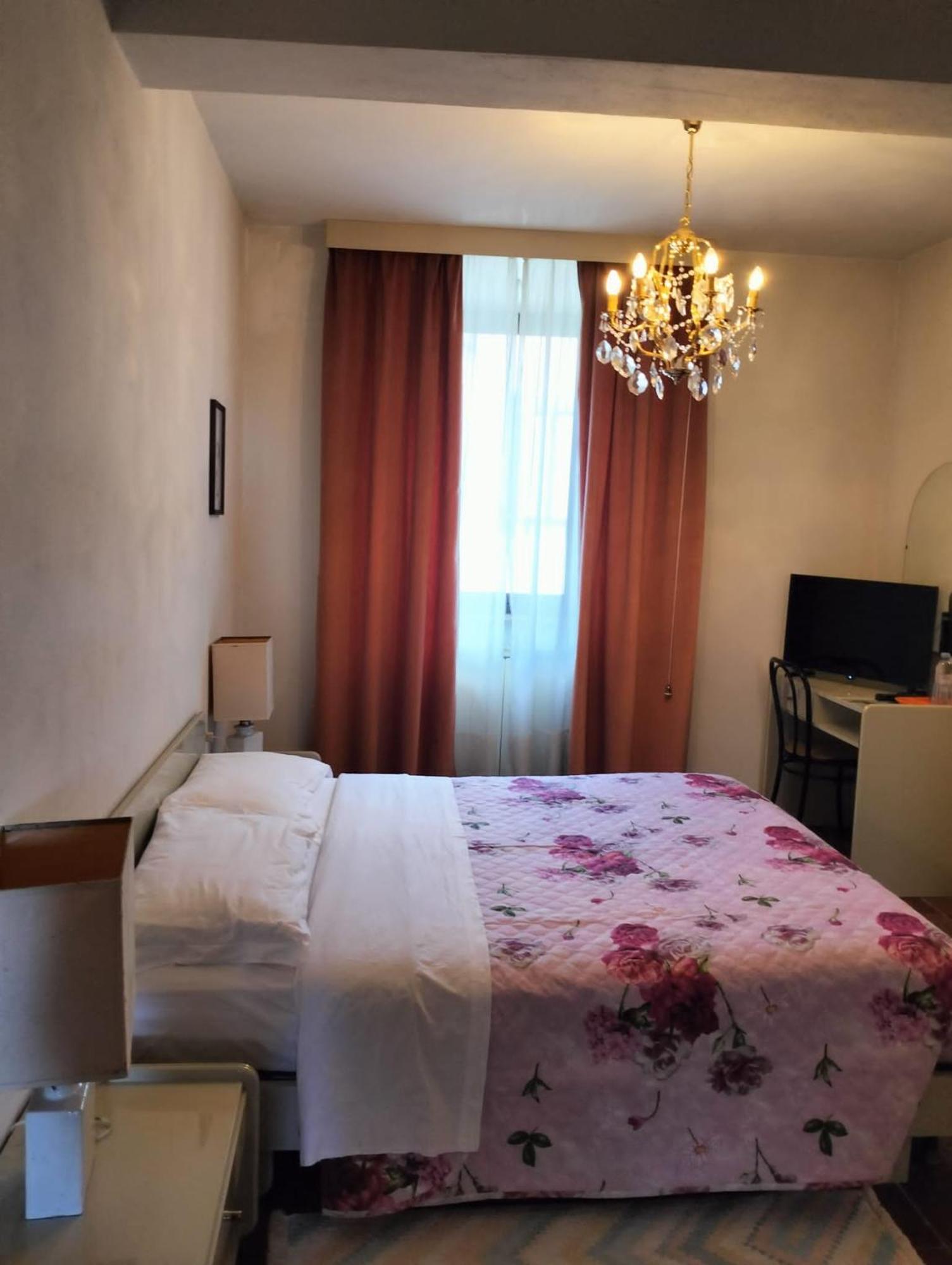 La Grotta San Michele Hotel Montevettolini ภายนอก รูปภาพ